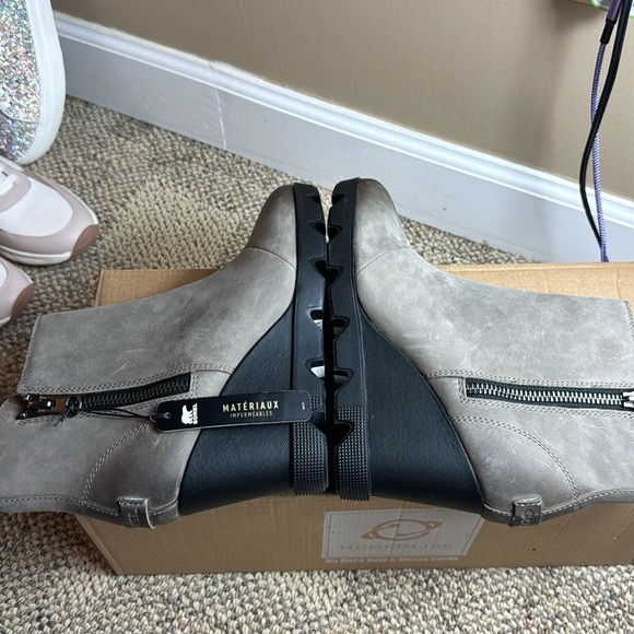 NWT • SOREL • Joan Uptown Zip Bootie • 
🖤🩶 Gray/Black 🩶🖤 • Size 8.5 • - Picture 13 of 17